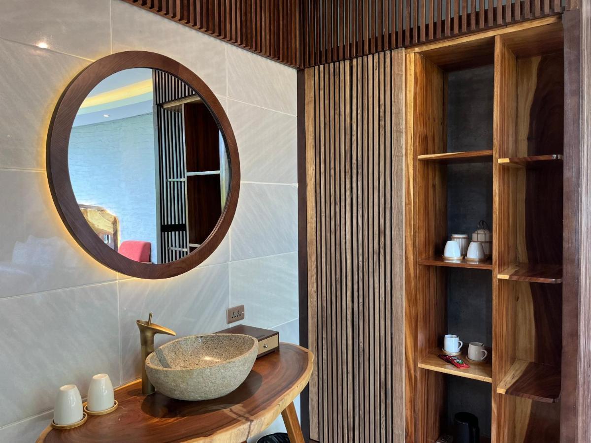 Minawa Kenhga Resort & Spa Ninh Binh Bagian luar foto