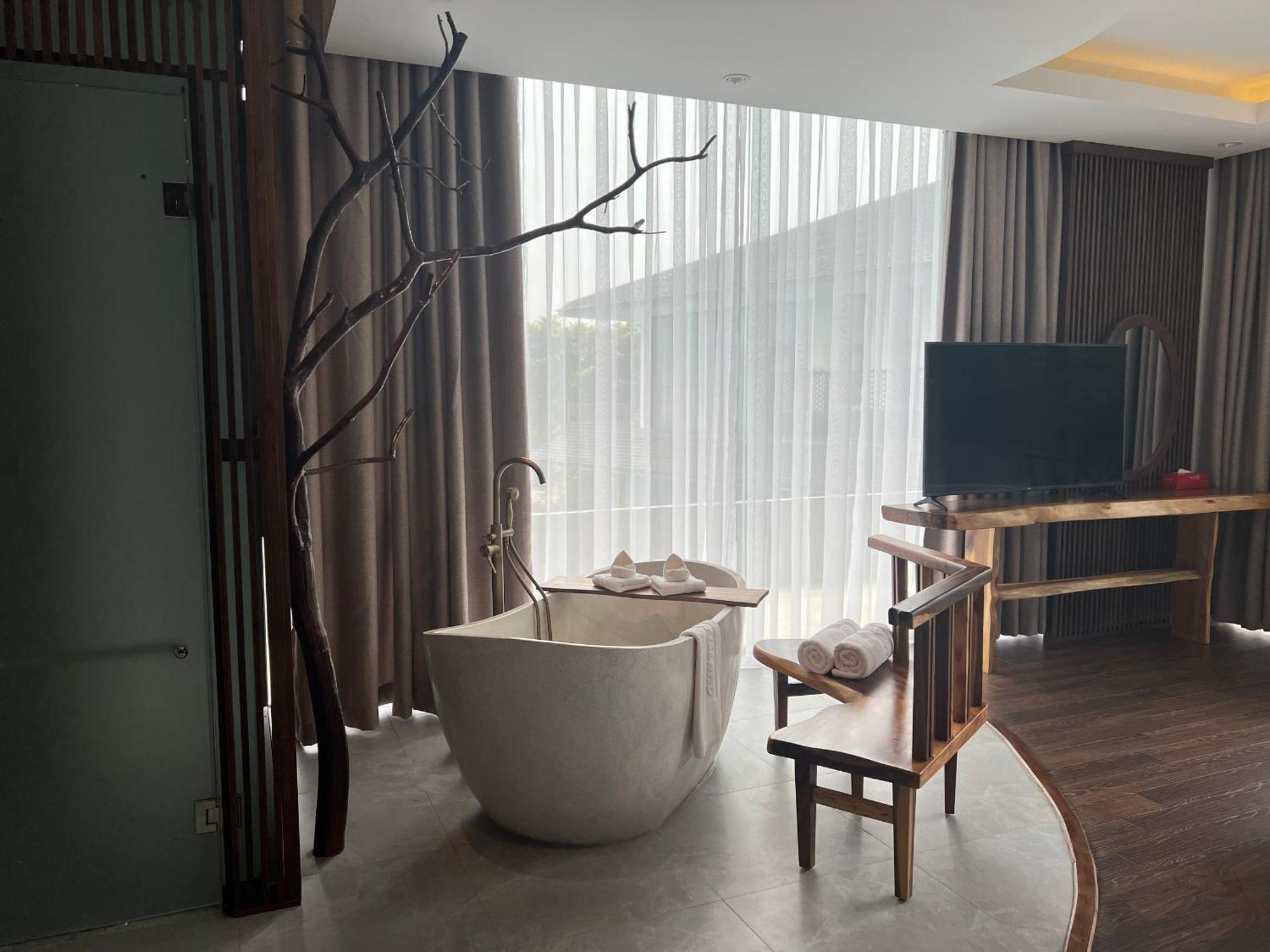 Minawa Kenhga Resort & Spa Ninh Binh Bagian luar foto